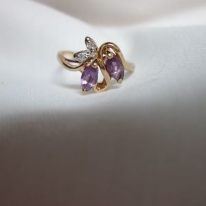Women's purple amethyst ring in 10k gold, size 6